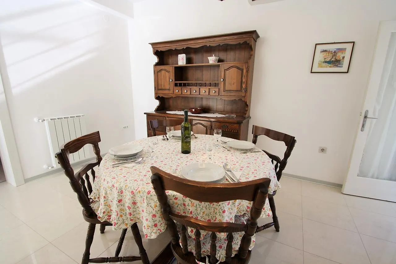 Apartment Aldo Πόρετς Κροατία