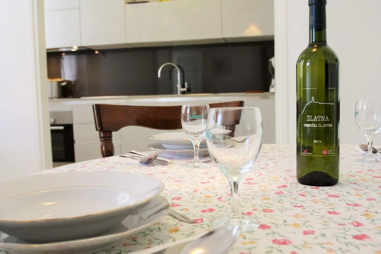 Apartment Aldo Πόρετς